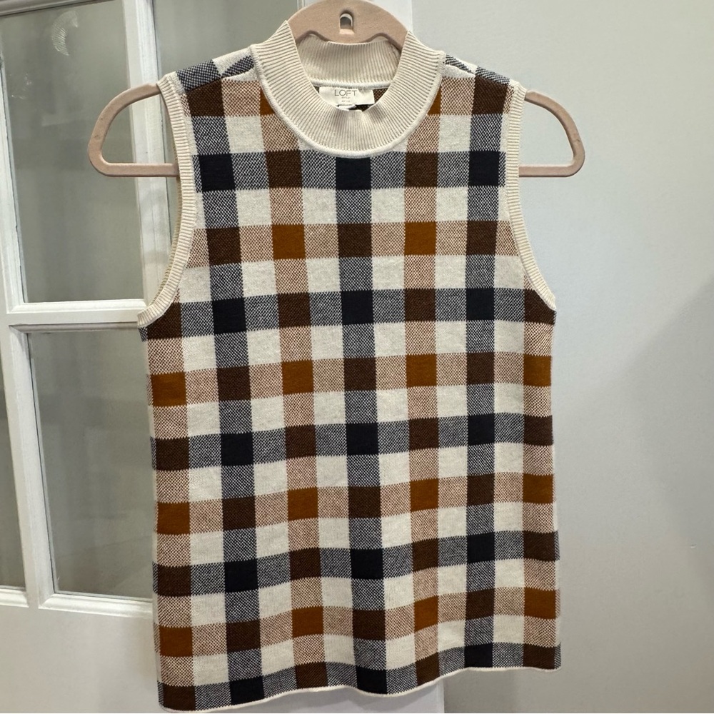 LOFT Plaid Sleeveless Top in Cream, Brown,‎ and Black